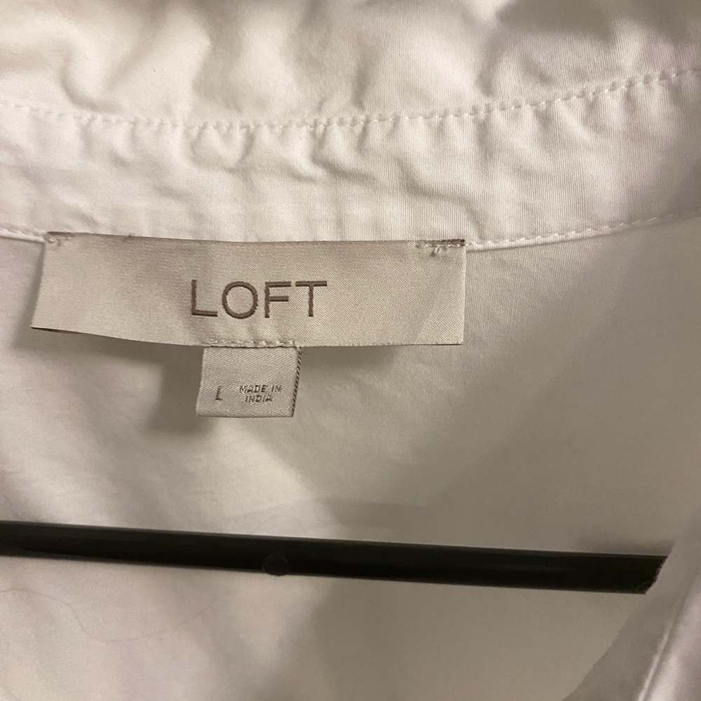 LOFT Crisp White Casual Button Down Shirt size large - Picture 4 of 5